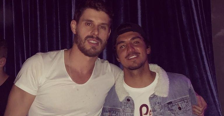 Gabriel Medina celebra aniversário de Bruninho Rezende: ”Merece o mundo”