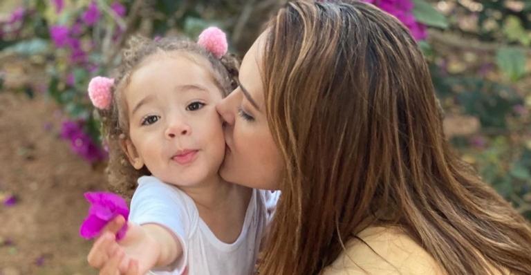 Tânia Mara celebra aniversário da sobrinha com linda declaração: ”Te amo infinito”