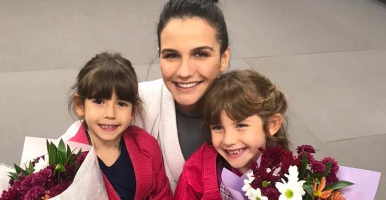 Kyra Gracie celebra conquista de faixa das filhas no jiu-jitsu: ”Coração transborda de felicidade”