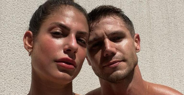 Mari Gonzalez curte momento romântico com Jonas Sulzbach: ”Aquecendo nesse friozinho”