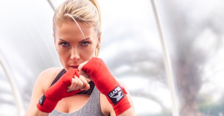 Aos 40 anos, Ana Hickmann muda hábitos e perde 7 quilos