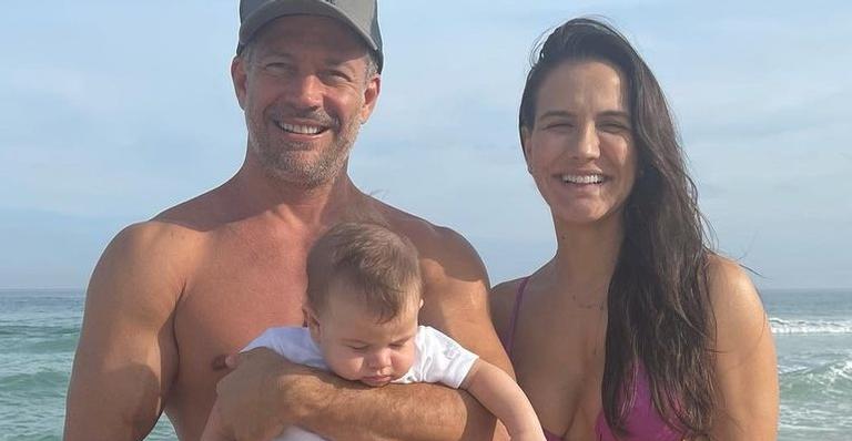 Filho caçula de Malvino Salvador e Kyra Gracie é internado no CTI