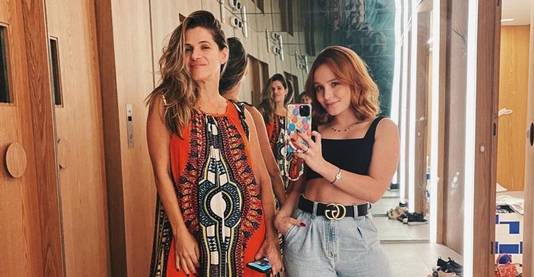 Larissa Manoela comemora aniversário de Ingrid Guimarães: ”Mais que só uma mãe na ficção!”