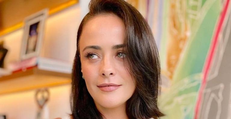 Juliana Silveira celebra vacinação contra a Covid-19: ”Meu dia chegou”