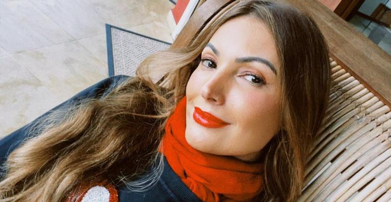 Patrícia Poeta encanta web ao exibir seu look do dia: ”Em tons terrosos!”