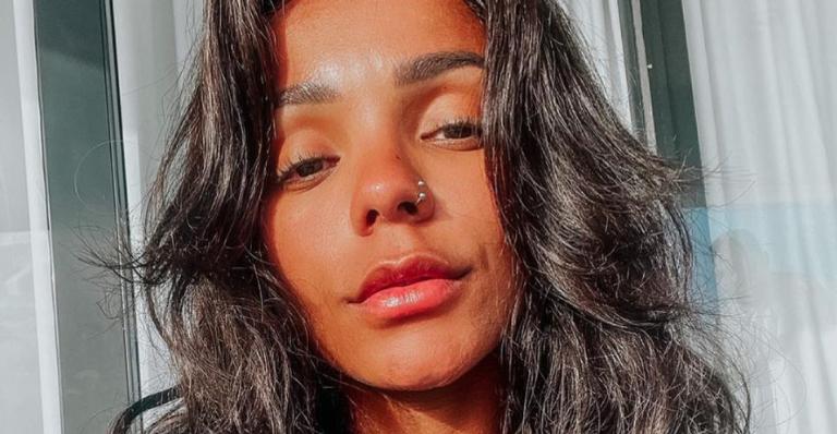 Brunna Gonçalves aposta em cabelo platinado e recebe elogios dos fãs: ”Perfeitinha”
