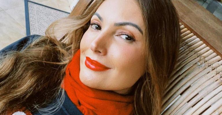 Patrícia Poeta resgata backstage de campanha de moda em Paris e web reage: ”Uma modelo dessas!”