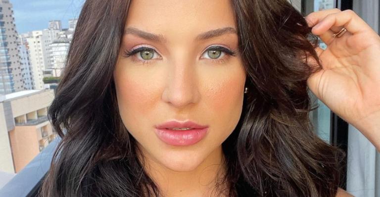 Gabi Martins chama atenção da web com cover poderoso de ‘Não, Não Vou’: ”Canta demais”