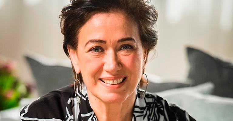 Prestes a completar 64 anos, Lilia Cabral garante que não fez botox e nem preenchimento