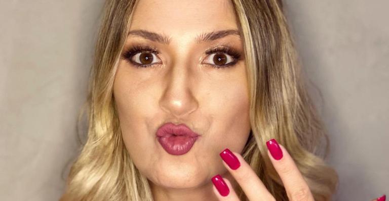 Dani Calabresa é vacinada contra a Covid-19 e celebra: ”Vacinas salvam vidas”
