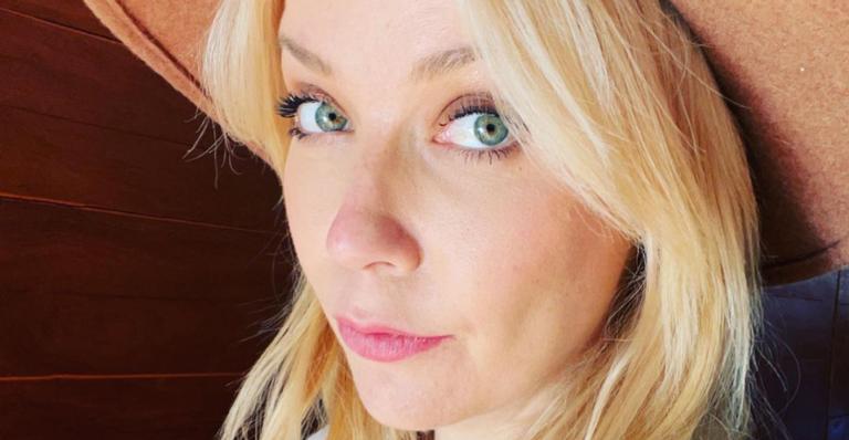 Luiza Possi derrete corações com um adorável registro em família: ”Meus amores”