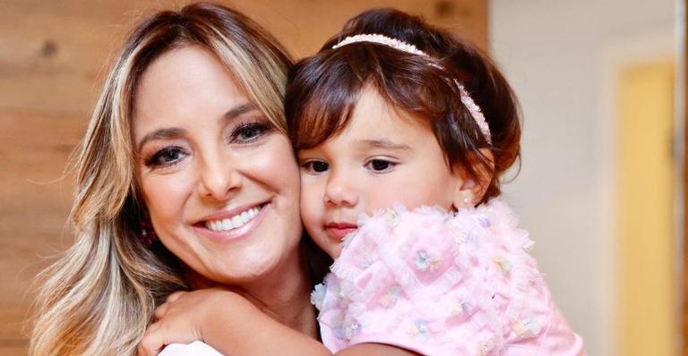 Ticiane Pinheiro faz declaração de aniversário para Manu: ”Sou uma mãe completamente feliz”