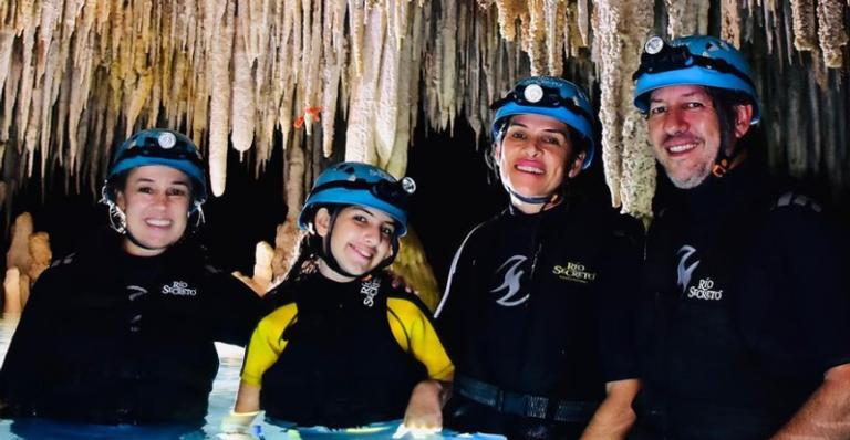 Ingrid Guimarães mostra cliques do passeio em reserva natural com a família