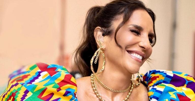 Ivete Sangalo aposta em look estampado para estreia do ‘Música Boa Ao Vivo’