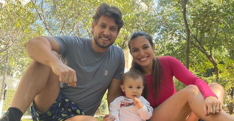 Kamilla Salgado publica lindo clique em família e se derrete: ”Amor sem medidas”