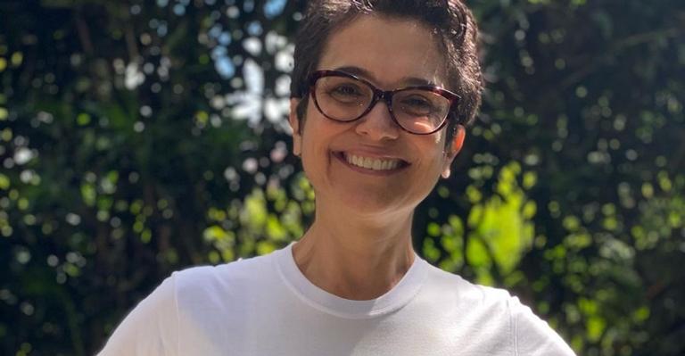 Sandra Annenberg toma segunda dose da vacina contra Covid-19: ”Obrigada Profissionais da Saúde!”