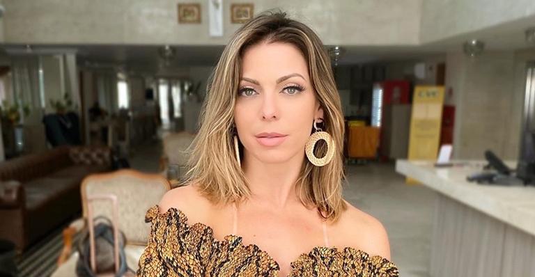 Aos 42 anos, Sheila Mello posta vídeo na aula de dança e rebate comentário maldoso sobre idade