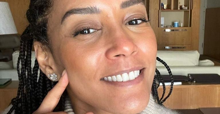Taís Araujo surge toda produzida na web e brinca: ”A HotMamma está mais que on”