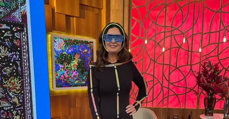 Fátima Bernardes diverte fãs com looks do dia: ”Vale tudo quando o objetivo é divertir e informar”