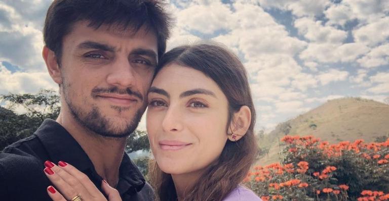 Felipe Simas faz linda declaração para a esposa, Mariana Uhlmann: ”Cada dia mais apaixonado”