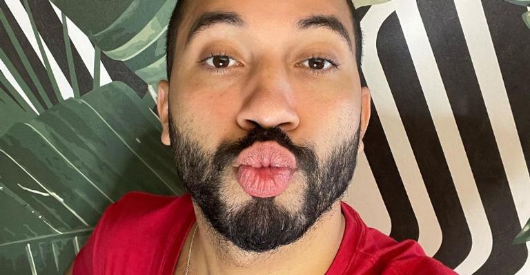 Gil do Vigor completa 30 anos e celebra entre os fãs: ”Trintei!”