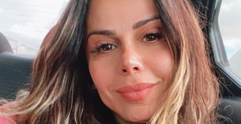 Com look fitness, Viviane Araújo exibe bumbum gigante e cinturinha micro: ”Passado com esse corpo!”