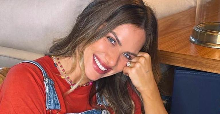 De biquíni, Giovanna Ewbank curte dia em praia de Portugal e rouba a cena: ”Que mulher é essa?”