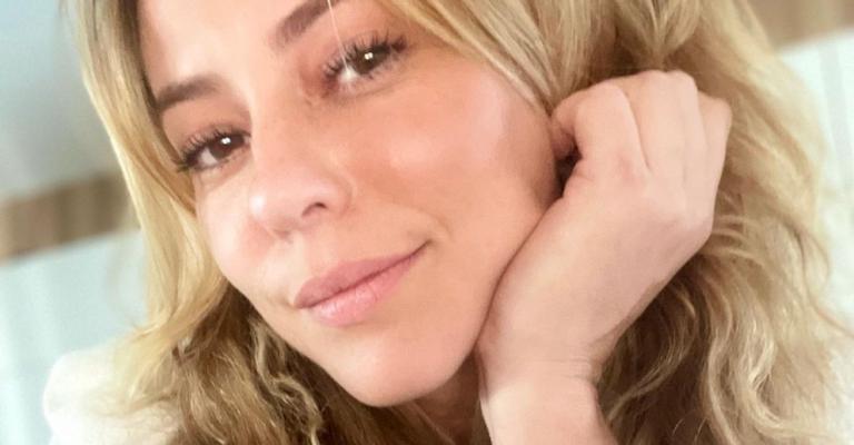 Paolla Oliveira relembra viagem para Bahia e arranca elogios dos fãs: ”Lindeza”