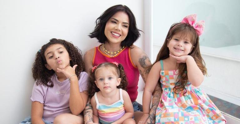 Thais Vasoncellos se derrete ao ver as filhas vestidas de caipiras: ”Aquece meu coração”