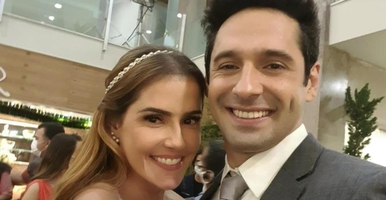 João Baldasserini posta fotos com elenco de ‘Salve-se Quem Puder’ e se despede da novela