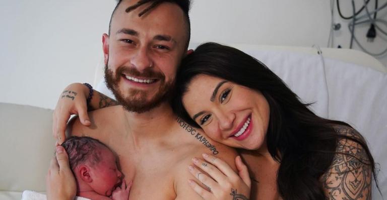 Cris chegou! Bianca Andrade e Fred anunciam o nascimento do primeiro filho