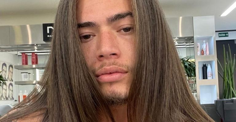 Whindersson Nunes lamenta estar sentindo falta de seu filho: ”Dói demais”
