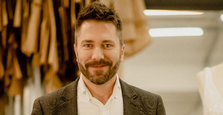 Lucas Anderi celebra parceria com a Disney Princesas em nova coleção: ”Me sinto muito honrado!”