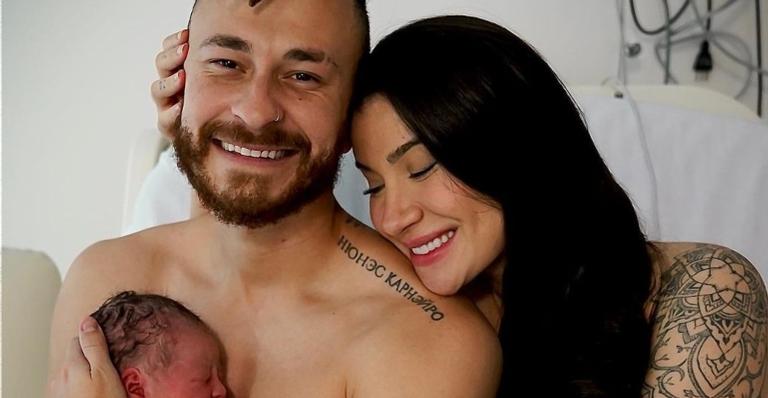 Fred exibe fotos do parto e faz declaração de amor emocionante para Bianca Andrade e o filho, Cris