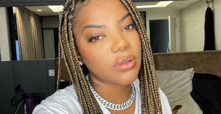 De biquíni neon, Ludmilla curte banho de piscina em Cancun e arranca suspiros: ”Rainha”