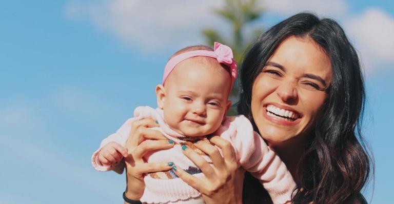 Talita Younan mostra look de Isabel e revela apelido de João Gomez para a filha: ”Papadona”