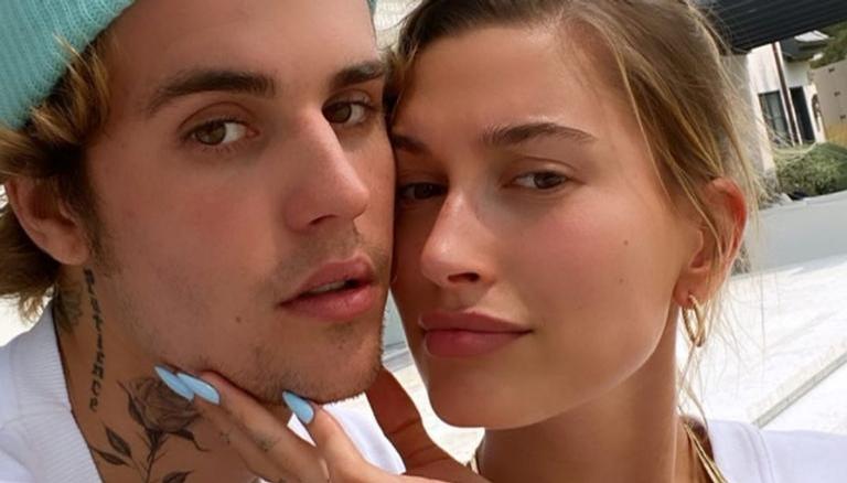 Após legenda suspeita, Hailey Bieber se pronuncia sobre rumores de gravidez