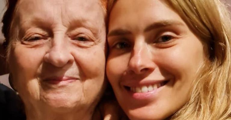 Carolina Dieckmann compartilha cliques da celebração dos 90 anos de sua avó: ”Pra ela… Tudo”