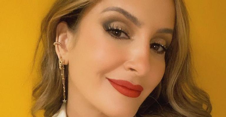 Claudia Leitte desabafa sobre sua relação com os filhos: ”Pagando meus pecados”