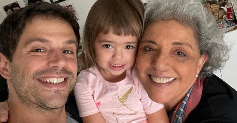 Duda Nagle celebra o Dia dos Avós com lindo registro em família: ”Viva a vovó Êda”