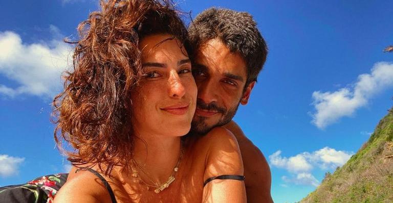 Fernanda Paes Leme publica linda selfie com o namorado: ”Que casalzão”