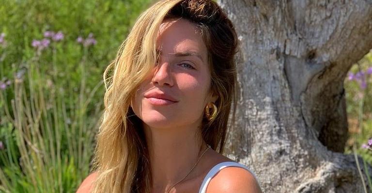 Giovanna Ewbank dança só de top e impressiona com abdômen definido: ”Que barriga!”