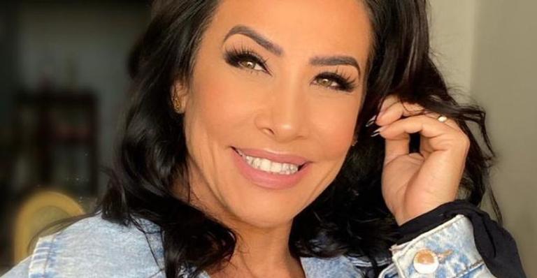 Scheila Carvalho esbanja boa forma e inspira web: ”Seja mais forte que suas desculpas”