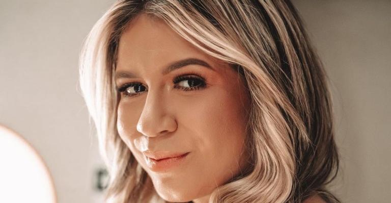 Magérrima, Marília Mendonça ostenta shape impecável com look de treino justinho: ”Que corpinho”