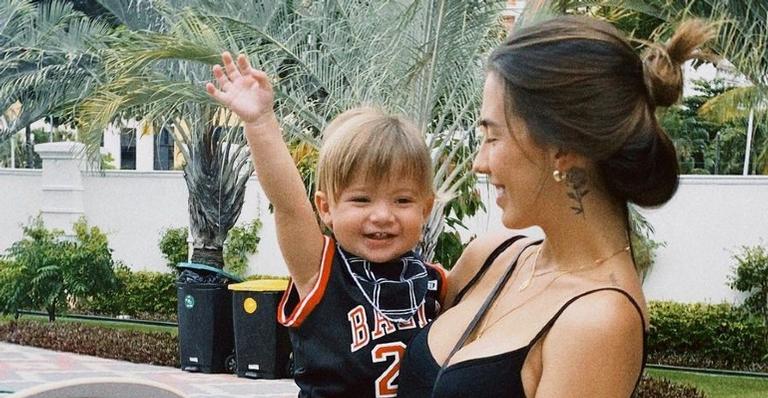 Gabi Brandt mostra o primeiro corte de cabelo de Davi e brinca: ”Mamãe sofre”
