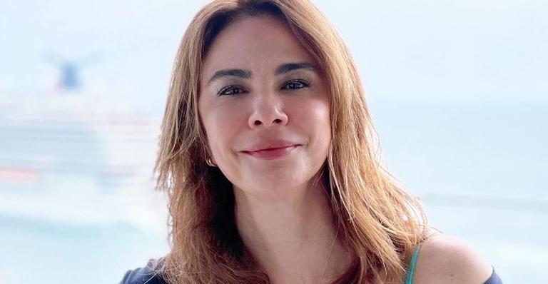 Em Ibiza, Luciana Gimenez exibe corpo sarado com biquíni fininho em barco: ”Que abdômen é esse?”