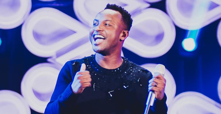 Thiaguinho celebra lançamento de ‘Infinito Vol. 2’: ”Álbum mais importante da minha carreira”