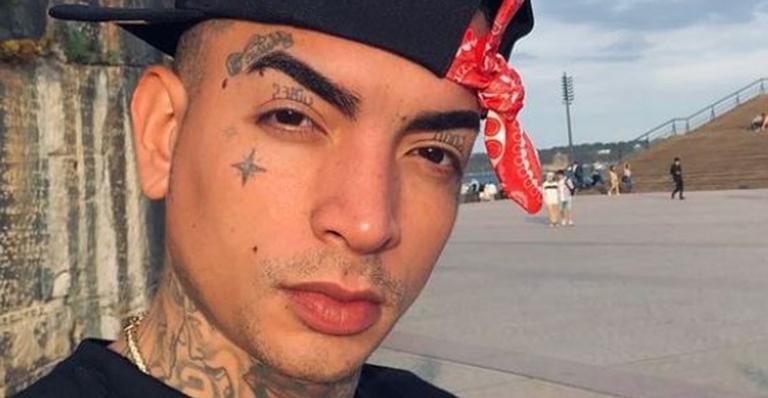 MC Guimê é vacinado contra Covid-19 e agradece profissionais da saúde: ”Trabalharam firmemente”