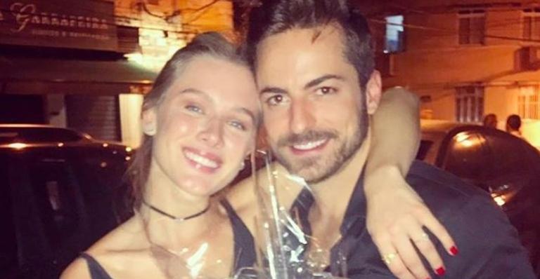 Thales Bretas janta com Fiorella Mattheis e se declara: ”Amo tanto que nem sei”