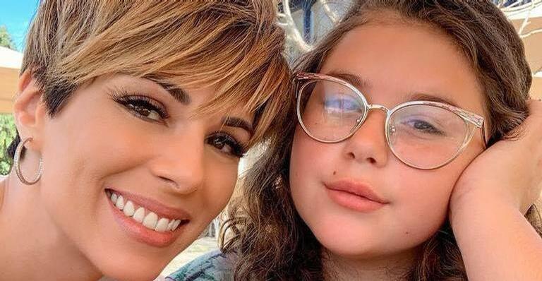 Ana Furtado encanta ao mostrar a filha, Bella, em contato com a natureza